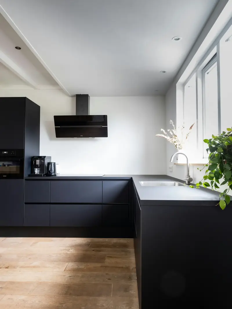 Matte kitchen, Moorings Bay · 2025